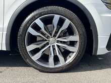 Volkswagen Tiguan TSI R-Line - U15394