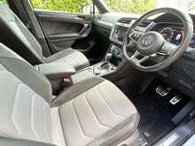 Volkswagen Tiguan TSI R-Line - U15394