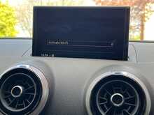 Audi S3 TFSI Black Edition - U15397