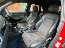 Audi Q3 TDI Black Edition - U15459