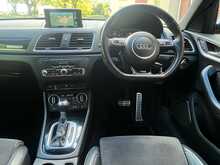 Audi Q3 TDI Black Edition - U15459
