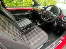 Volkswagen up! TSI GTI - U15486