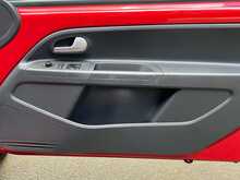 Volkswagen up! TSI GTI - U15486