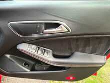 Mercedes-Benz CLA CLA220d AMG Line - U15523