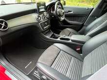 Mercedes-Benz CLA CLA220d AMG Line - U15523