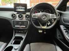 Mercedes-Benz CLA CLA220d AMG Line - U15523