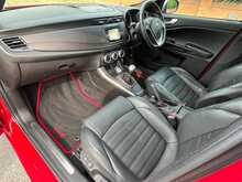 Alfa Romeo Giulietta JTDM-2 Exclusive - U15555