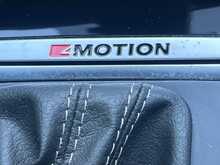 Volkswagen Golf TSI R - U15563