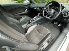 Audi TT TFSI S line - U15580
