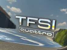 Audi Q3 TFSI S line Edition - U15586