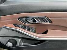 BMW 3 Series 330d M Sport - U15638