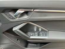 Audi Q3 TDI S line - U15652