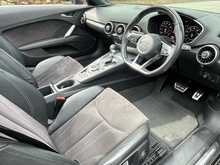Audi TT TFSI S line - U15659