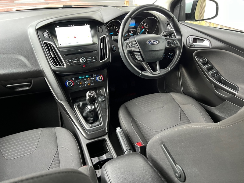 Ford 1.0T EcoBoost Titanium Hatchback 5dr Petrol Manual Euro 6 (s/s) (125 ps)