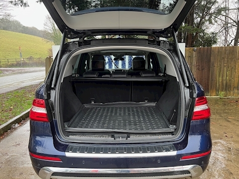 3.0 ML350 V6 BlueTEC AMG Line SUV 5dr Diesel G-Tronic 4WD Euro 6 (s/s) (258 ps)