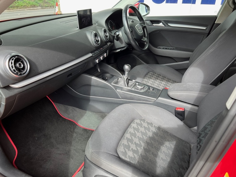 Audi 1.6 TDI SE Sportback 5dr Diesel Manual Euro 5 (s/s) (105 ps)