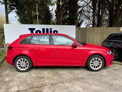 1.6 TDI SE Sportback 5dr Diesel Manual Euro 5 (s/s) (105 ps)