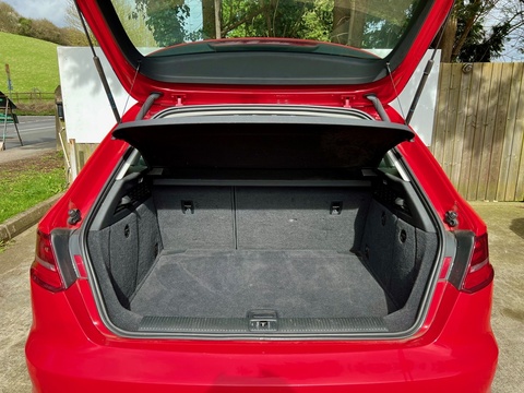 1.6 TDI SE Sportback 5dr Diesel Manual Euro 5 (s/s) (105 ps)