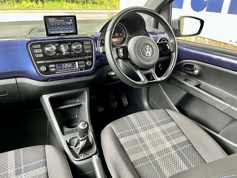 Volkswagen 1.0 Club up! Hatchback 5dr Petrol Manual Euro 6 (75 ps)