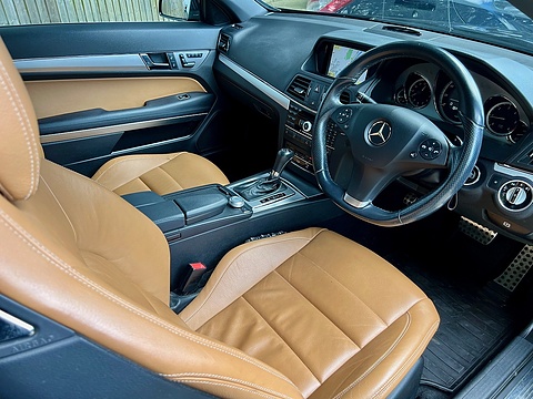 2.1 E250 CDI BlueEfficiency Sport Cabriolet 2dr Diesel Tiptronic Euro 5 (204 ps)