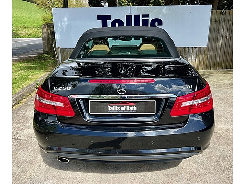 2.1 E250 CDI BlueEfficiency Sport Cabriolet 2dr Diesel Tiptronic Euro 5 (204 ps)