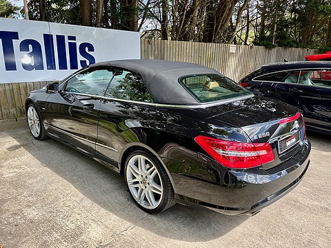 2.1 E250 CDI BlueEfficiency Sport Cabriolet 2dr Diesel Tiptronic Euro 5 (204 ps)