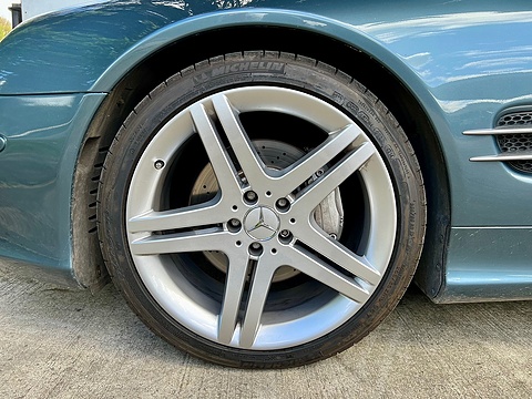 5.0 SL500 Convertible 2dr Petrol Automatic (304 g/km, 306 bhp)