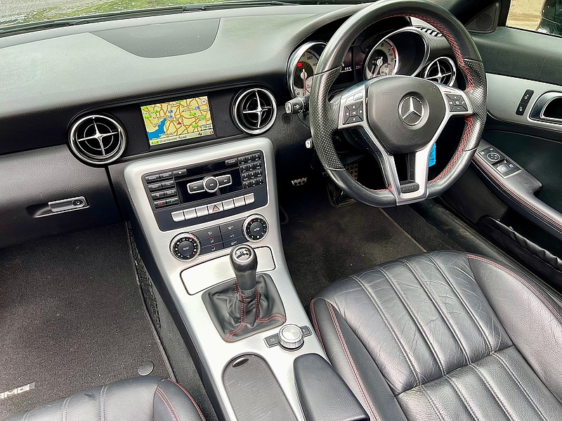 Mercedes-Benz 1.8 SLK200 AMG Sport Convertible 2dr Petrol Manual Euro 5 (s/s) (184 ps)