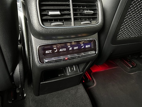 2.0 GLE300d AMG Line (Premium) SUV 5dr Diesel G-Tronic 4MATIC Euro 6 (s/s) (245 ps)