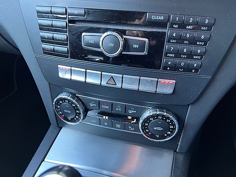 C180 AMG Sport Edition Coupe 1.6 Manual Petrol