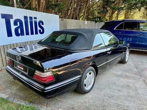 E320 3.2 2dr Convertible Automatic Petrol