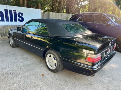 E320 3.2 2dr Convertible Automatic Petrol