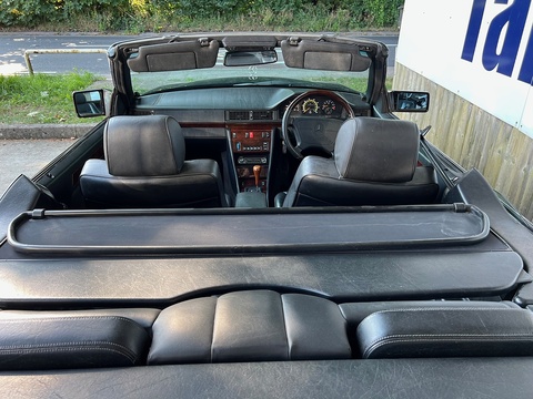 E320 3.2 2dr Convertible Automatic Petrol