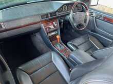 Mercedes-Benz E Class E320 