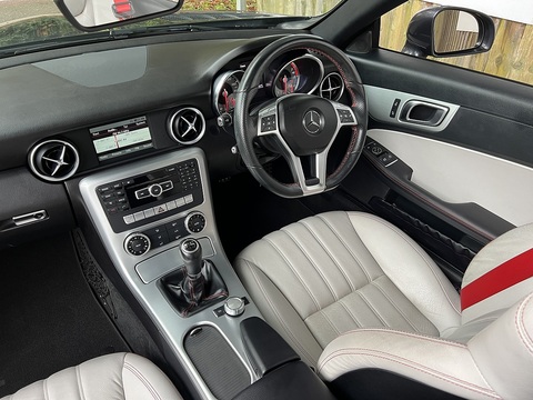 1.8 SLK200 AMG Sport Convertible 2dr Petrol Manual Euro 5 (s/s) (184 ps)