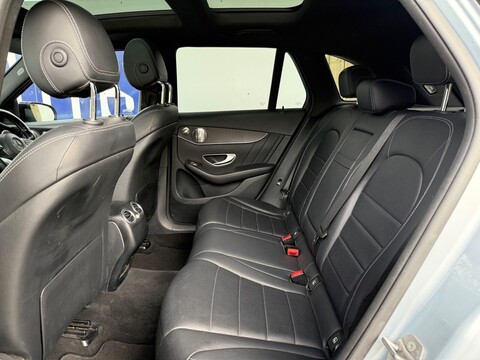 2.1 GLC250d AMG Line (Premium Plus) SUV 5dr Diesel G-Tronic 4MATIC Euro 6 (s/s) (204 ps)