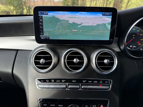 2.0 C300 AMG Line Saloon 4dr Petrol G-Tronic+ Euro 6 (s/s) (258 ps)