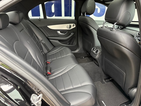 2.1 C250d AMG Line (Premium Plus) Saloon 4dr Diesel G-Tronic+ 4MATIC Euro 6 (s/s) (204 ps)