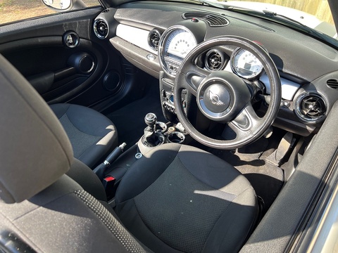 1.6 One Convertible 2dr Petrol Manual Euro 5 (98 ps)