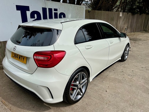2.0 A45 AMG Hatchback 5dr Petrol SpdS DCT 4MATIC Euro 6 (s/s) (360 ps)