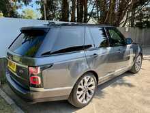 Land Rover Range Rover P400e Vogue 