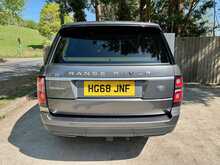 Land Rover Range Rover P400e Vogue 