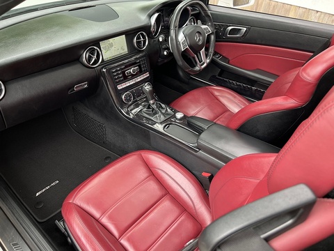 5.5 SLK55 V8 AMG Convertible 2dr Petrol SpdS+7GT Euro 6 (s/s) (421 ps)
