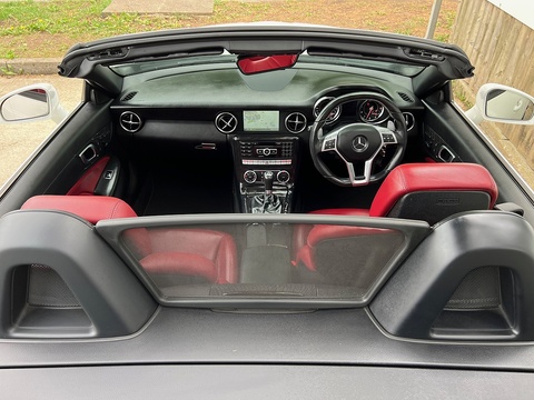 5.5 SLK55 V8 AMG Convertible 2dr Petrol SpdS+7GT Euro 6 (s/s) (421 ps)