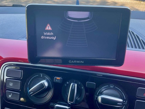 1.0 High up! Hatchback 5dr Petrol Manual Euro 5 (75 ps)