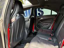 Mercedes-Benz CLA CLA45 AMG 