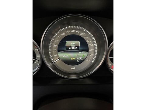 2.1 E220 CDI AMG Sport Cabriolet 2dr Diesel G-Tronic+ Euro 5 (s/s) (170 ps)