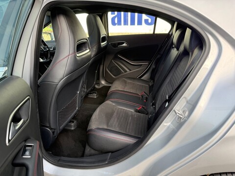 1.5 A180d AMG Line (Premium Plus) Hatchback 5dr Diesel 7G-DCT Euro 6 (s/s) (109 ps)