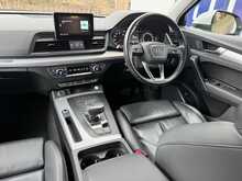 Audi Q5 TFSI Sport 