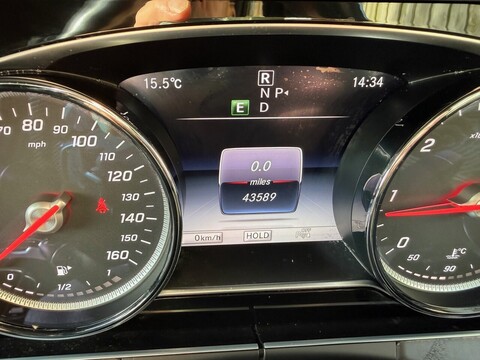 2.0 E220d AMG Line Saloon 4dr Diesel G-Tronic+ Euro 6 (s/s) (194 ps)